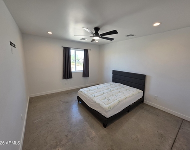 2061 W Daniel Road - Photo Thumbnail 13