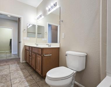 617 S 165th Avenue - Photo Thumbnail 19