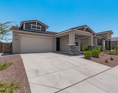 17287 W Valentine Street - Photo Thumbnail 4