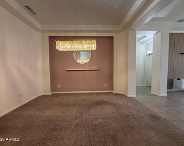 281 W Flamingo Drive - Photo Thumbnail 3