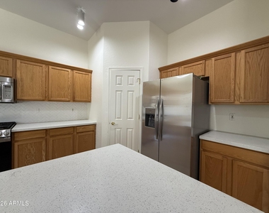 281 W Flamingo Drive - Photo Thumbnail 9
