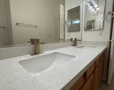281 W Flamingo Drive - Photo Thumbnail 27