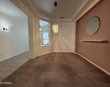 281 W Flamingo Drive - Photo Thumbnail 4