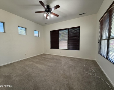 281 W Flamingo Drive - Photo Thumbnail 15
