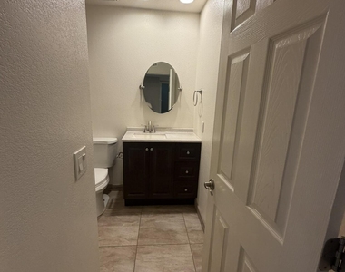 308 E Melody Drive - Photo Thumbnail 11