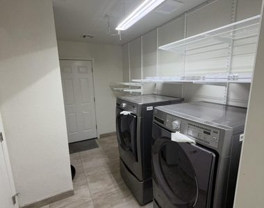 308 E Melody Drive - Photo Thumbnail 24