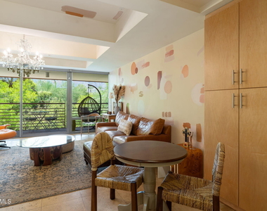 7121 E Rancho Vista Drive - Photo Thumbnail 6