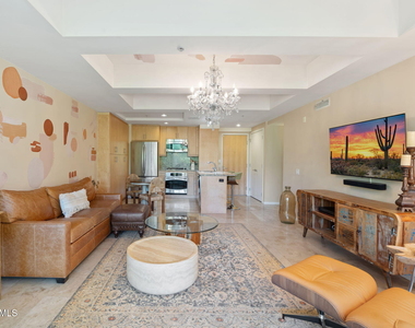 7121 E Rancho Vista Drive - Photo Thumbnail 9