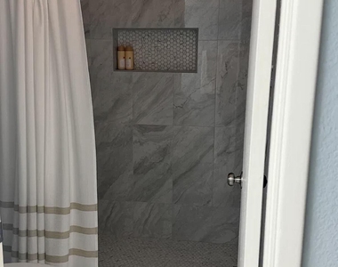5995 N 78th Street - Photo Thumbnail 5