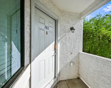 3065 N 67th Avenue - Photo Thumbnail 1