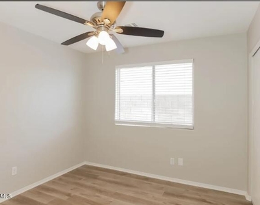 20316 N 81st Drive - Photo Thumbnail 10