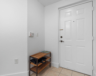 2725 Anzio Court - Photo Thumbnail 4