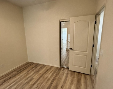 3659 E Temecula Way - Photo Thumbnail 22
