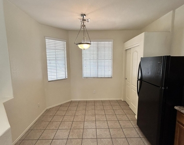 3659 E Temecula Way - Photo Thumbnail 6