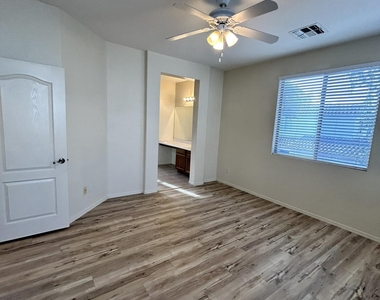 3659 E Temecula Way - Photo Thumbnail 29