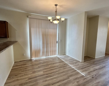 3659 E Temecula Way - Photo Thumbnail 9