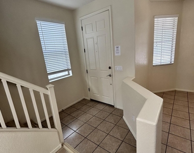3659 E Temecula Way - Photo Thumbnail 3