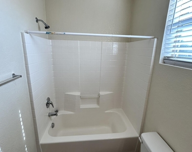 3659 E Temecula Way - Photo Thumbnail 24