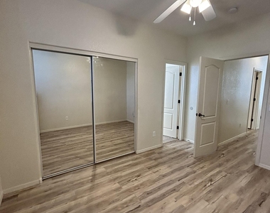 3659 E Temecula Way - Photo Thumbnail 20