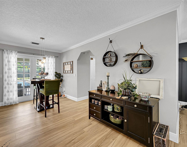 8606 Arrowhead Drive - Photo Thumbnail 10