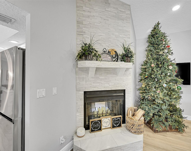 8606 Arrowhead Drive - Photo Thumbnail 22