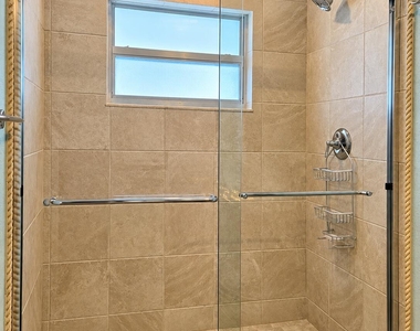 808 E Cypress Lane - Photo Thumbnail 16