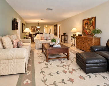 808 E Cypress Lane - Photo Thumbnail 9