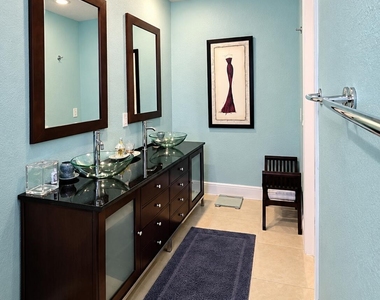808 E Cypress Lane - Photo Thumbnail 20