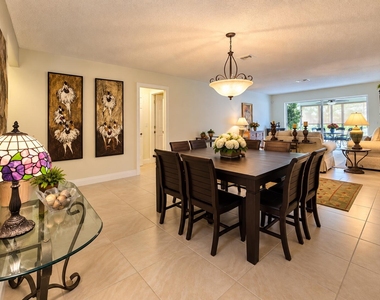 808 E Cypress Lane - Photo Thumbnail 10