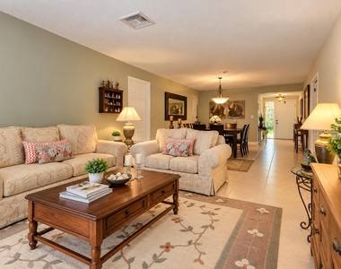 808 E Cypress Lane - Photo Thumbnail 8