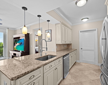 101 Se 20 Avenue - Photo Thumbnail 4