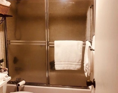 122 Farnham F - Photo Thumbnail 27