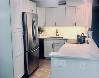 122 Farnham F - Photo Thumbnail 5
