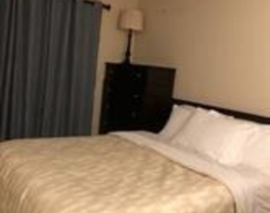 122 Farnham F - Photo Thumbnail 20