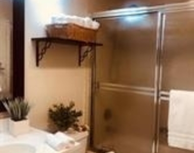 122 Farnham F - Photo Thumbnail 25