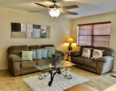 122 Farnham F - Photo Thumbnail 10