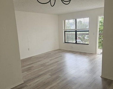 10069 Nw 4th Street - Photo Thumbnail 7