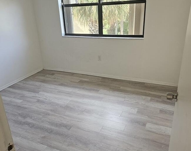 10069 Nw 4th Street - Photo Thumbnail 12