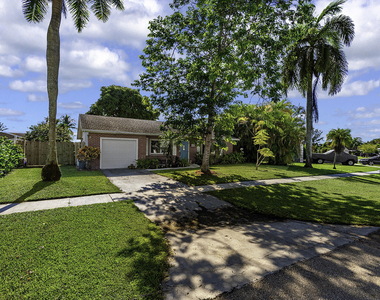 19442 Colorado Circle - Photo Thumbnail 2