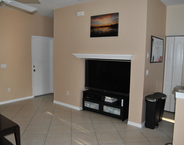 401 Rainbow Springs Terrace - Photo Thumbnail 5