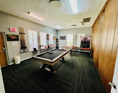 1800 Sw 81st Avenue - Photo Thumbnail 4