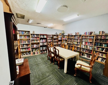 1800 Sw 81st Avenue - Photo Thumbnail 5