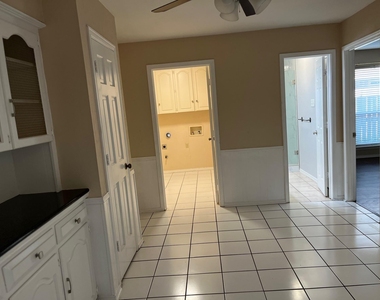 6918 La Manga Drive - Photo Thumbnail 35