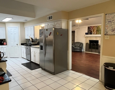6918 La Manga Drive - Photo Thumbnail 33