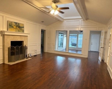 6918 La Manga Drive - Photo Thumbnail 1