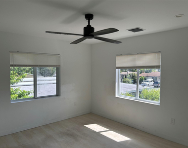 1117 Ne 5th Avenue - Photo Thumbnail 16