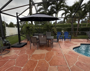 2522 Nw 82nd Terrace - Photo Thumbnail 18