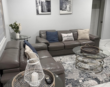 2522 Nw 82nd Terrace - Photo Thumbnail 2