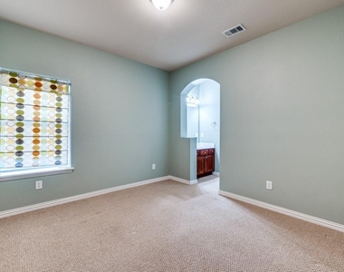 4652 Phillip Drive - Photo Thumbnail 20