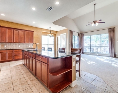 4652 Phillip Drive - Photo Thumbnail 3